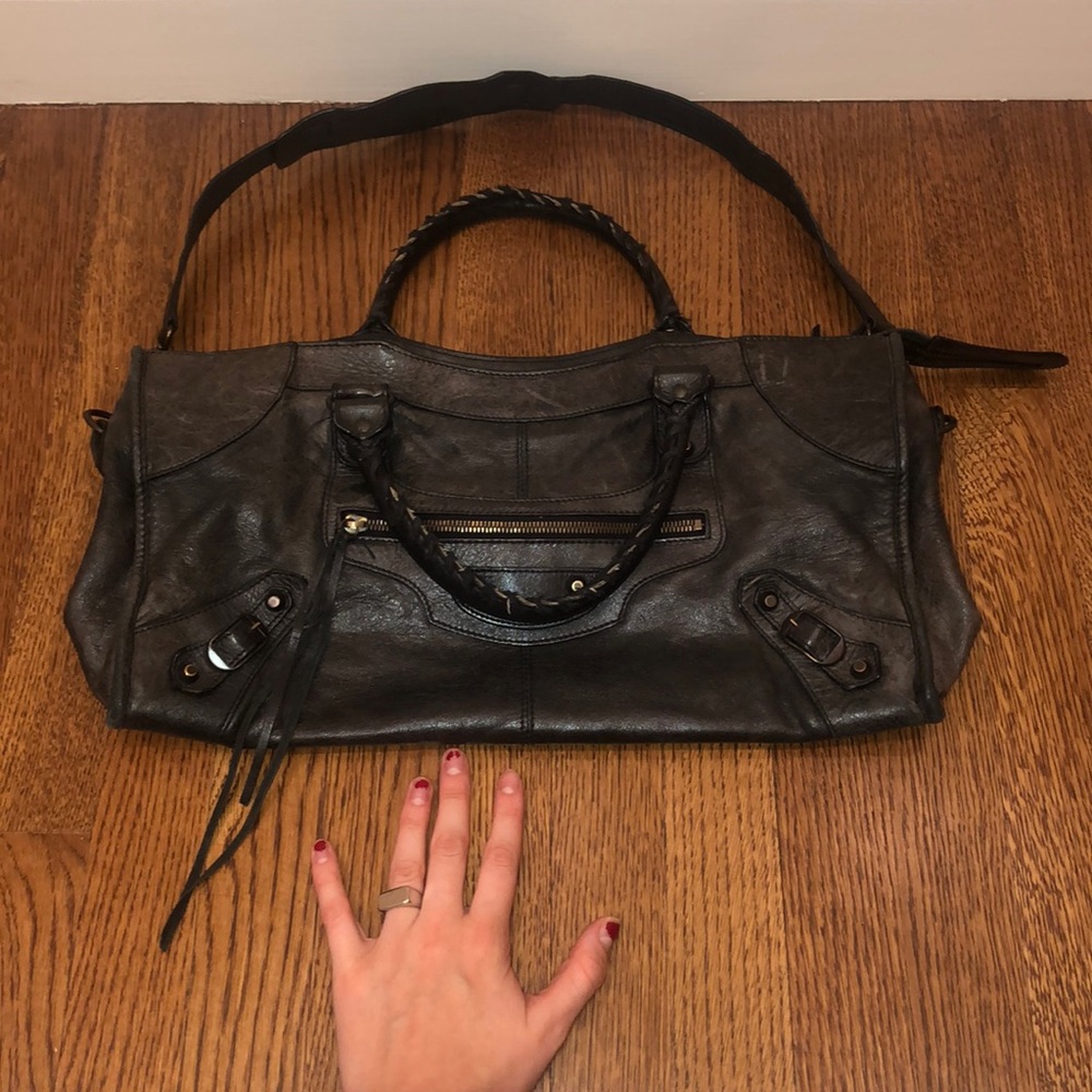 Black Balenciaga purse - Picture 2 of 7
